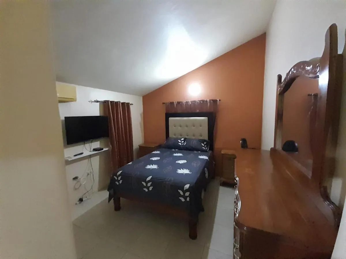 بيت للعطل مونتيغو باي Nation Palace House Rentals جامايكا