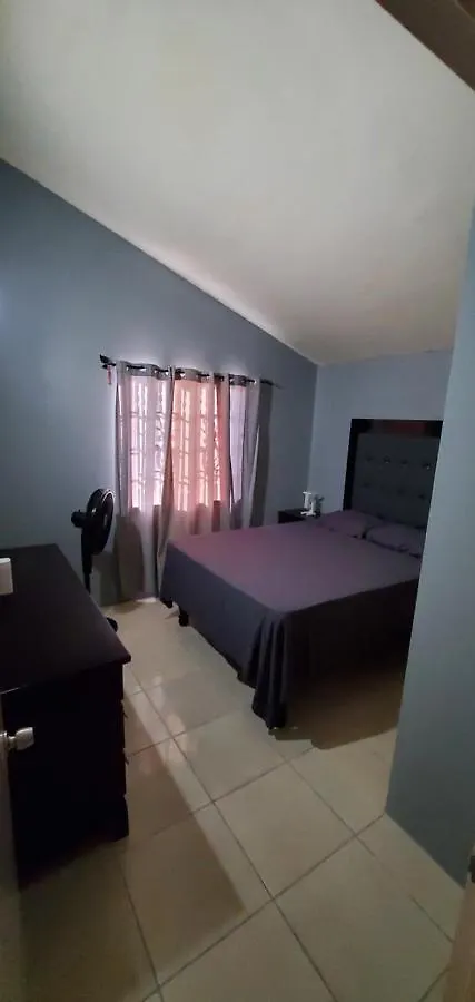 بيت للعطل مونتيغو باي Nation Palace House Rentals